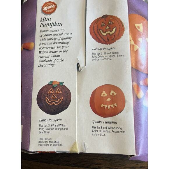 WILTON Mini Pumpkin Mold Baking Pan Mini Cakes Treats 6 CupCakes Vtg 1989 NOS - Picture 6 of 6
